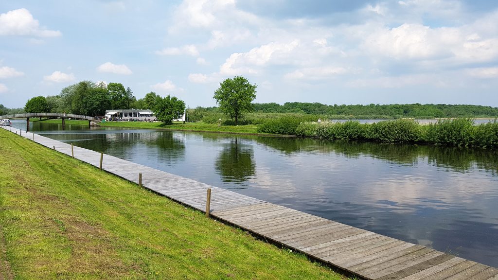 Bad Bederkesa See im Sommer