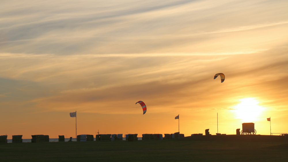 Wremer Grünbadestrand in Abendstimmung